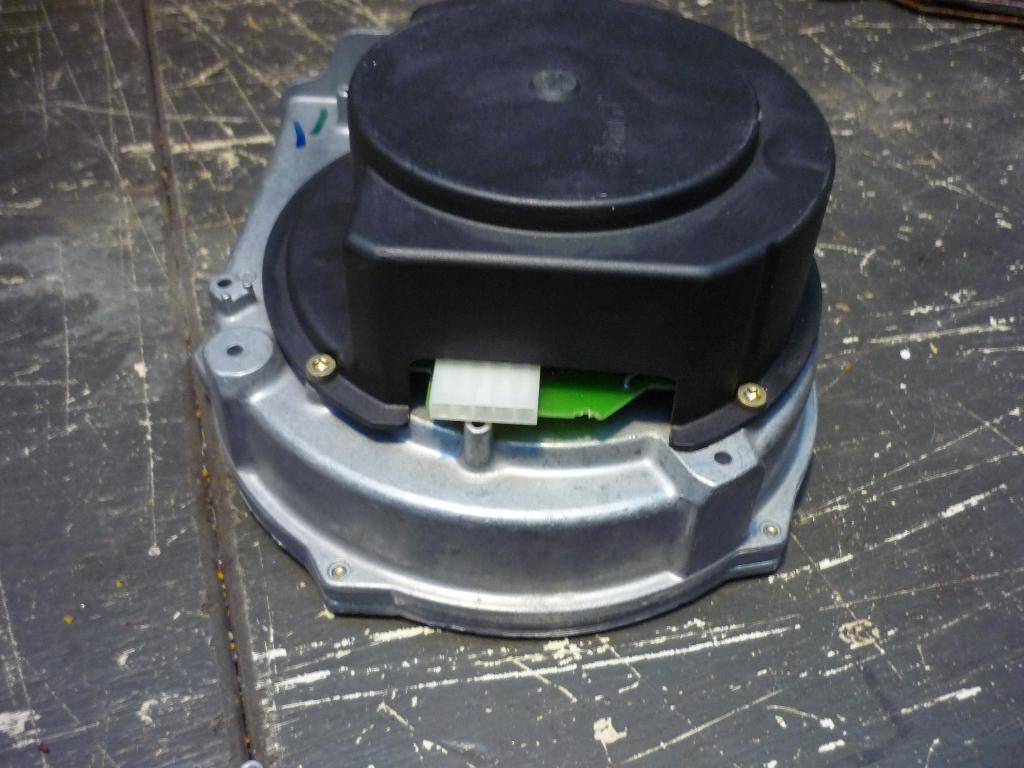 Atag ventilator voor shr24/35   24 volt zie foto,s, Radiator, Minder dan 60 cm, Ophalen of Verzenden, Zo goed als nieuw
