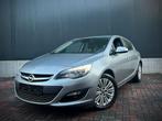 Opel Astra 2.0 CDTi Cosmo * Navi * Cruise * Aut * Led * Goed, Auto's, Automaat, Stof, Gebruikt, Zwart