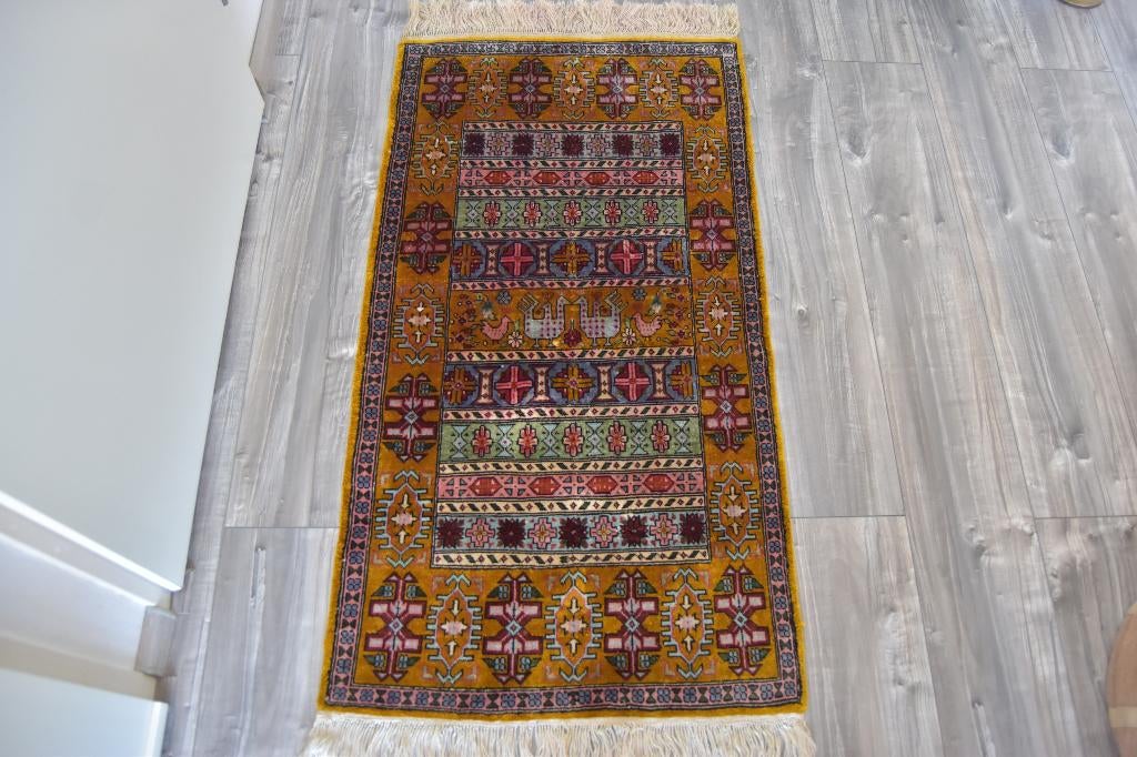 Prachtig zijde kleed 64x140., Zo goed als nieuw, Kleed, Rechthoekig, Overige kleuren