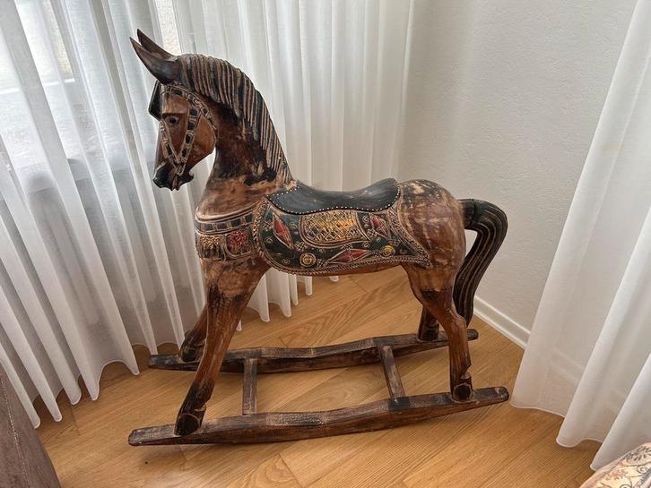 Hobbelpaard groot voor decoratie erg mooi voor winkel, Kinderen en Baby's, Speelgoed | Hobbelfiguren, Zo goed als nieuw, Ophalen