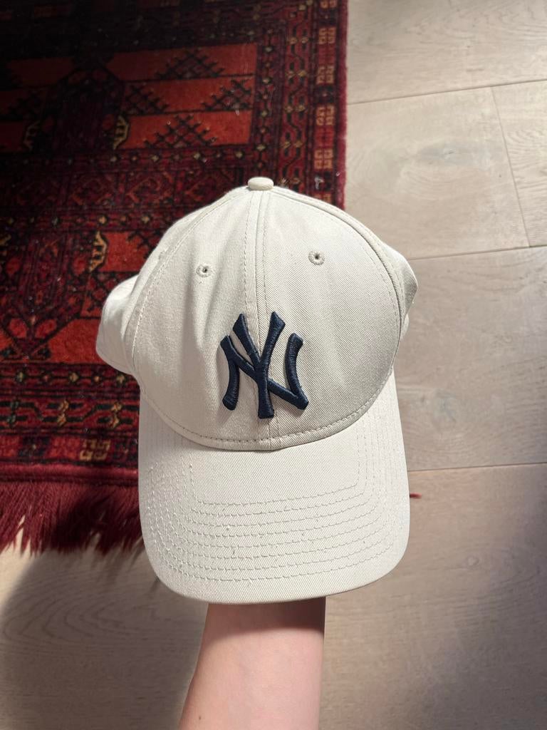 New Era NY Yankees Pet - Zo goed als nieuw, Ophalen of Verzenden, Zo goed als nieuw, One size fits all, Pet