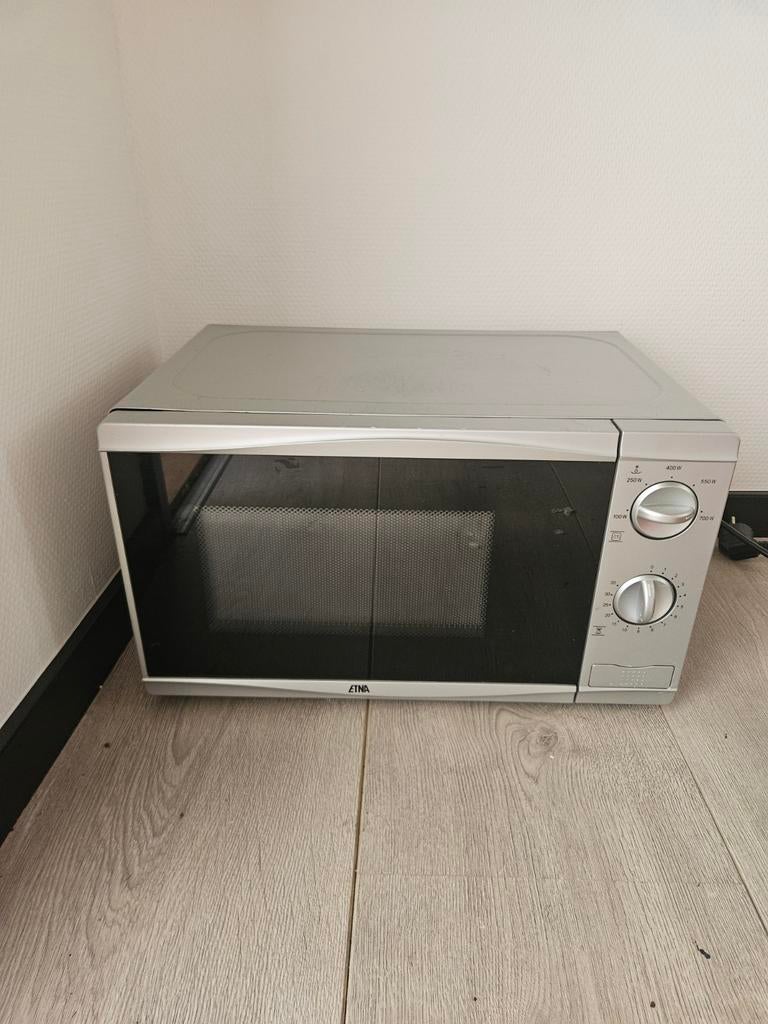 Etna magnetron zilverkleurig, Ophalen