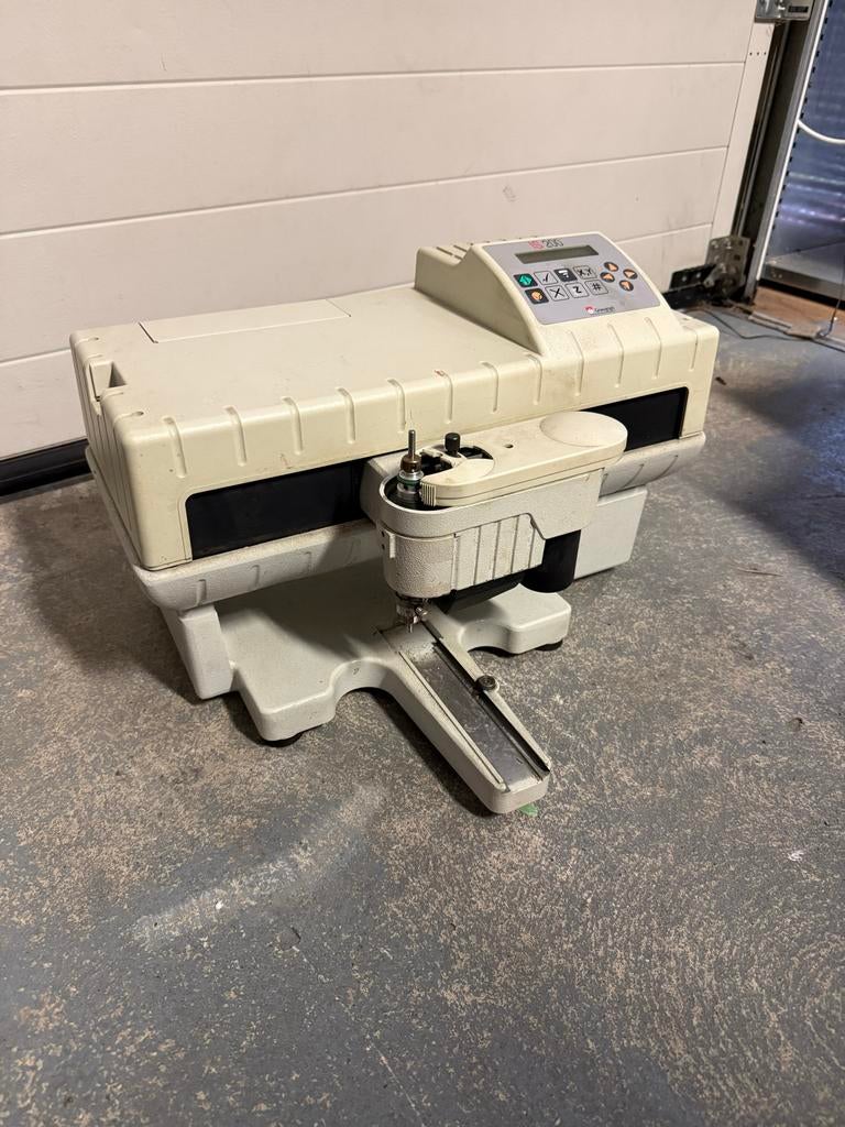 Gravograph IS2000 graveermachine incl. toebehoren, Doe-het-zelf en Verbouw, Ophalen, Gebruikt