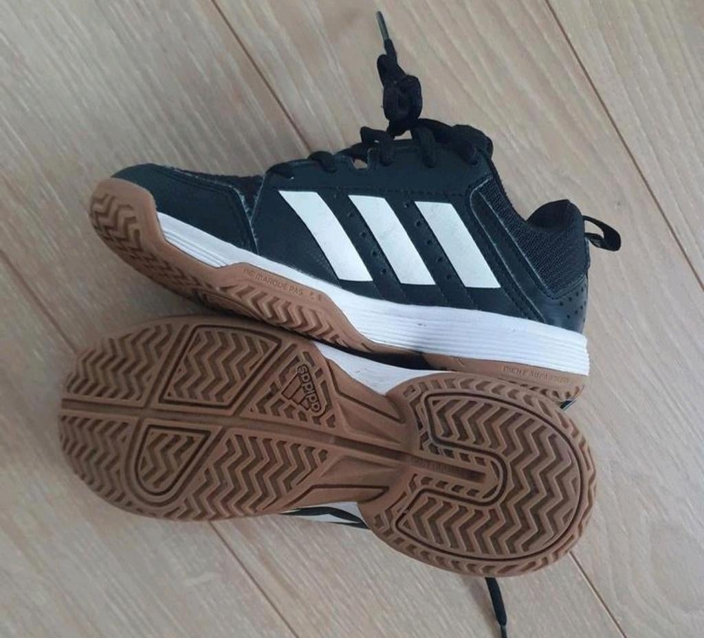 2x NIEUW EN ZGAN A-KWALITEIT schoenen 31 32 jongen, Overige typen, Zo goed als nieuw, Jongen, Skechers