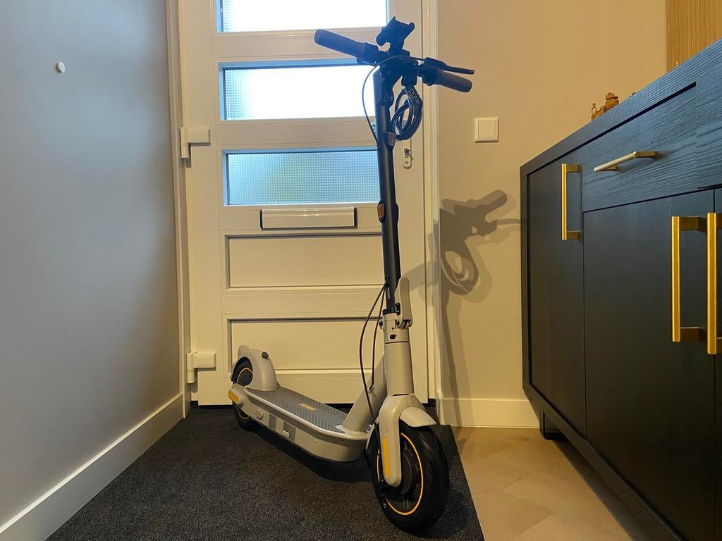Segway ninebto Max G30 LE 2 Elektrische step, Ophalen, Zo goed als nieuw