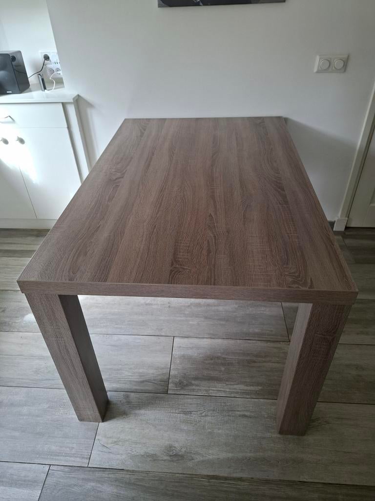 Eettafel grijs eiken           140 × 90 cm, Huis en Inrichting, Tafels | Eettafels, Ophalen, 50 tot 100 cm, Zo goed als nieuw