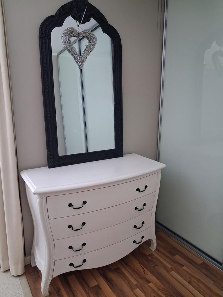 Brocante witte commode, dressoir met 4 laden, Ophalen, Gebruikt, Romantisch, Klassiek, 100 tot 150 cm