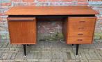 Vintage, design bureau.  Jaren 60. Scandinavisch design, Huis en Inrichting, Ophalen, Gebruikt, Scandinavisch