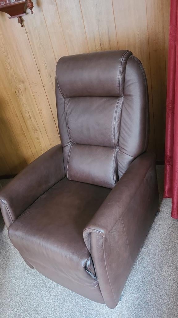 Echte Leren sta op stoel, Huis en Inrichting, Fauteuils, Ophalen, Zo goed als nieuw, Leer, 75 tot 100 cm