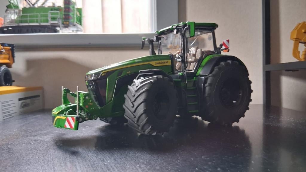 John Deere 8r 410 Verbouwd met VGM Rocky 24 Yellow/Black, Hobby en Vrije tijd, Modelauto's | 1:32, Ophalen of Verzenden, Zo goed als nieuw