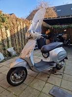 Vespa Primavera opknapper, Ophalen, Gebruikt, Benzine, Vespa