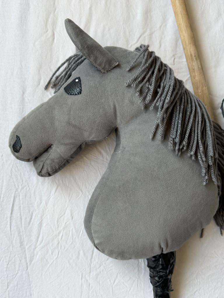 Diverse hobbyhorse, Ophalen of Verzenden, Zo goed als nieuw