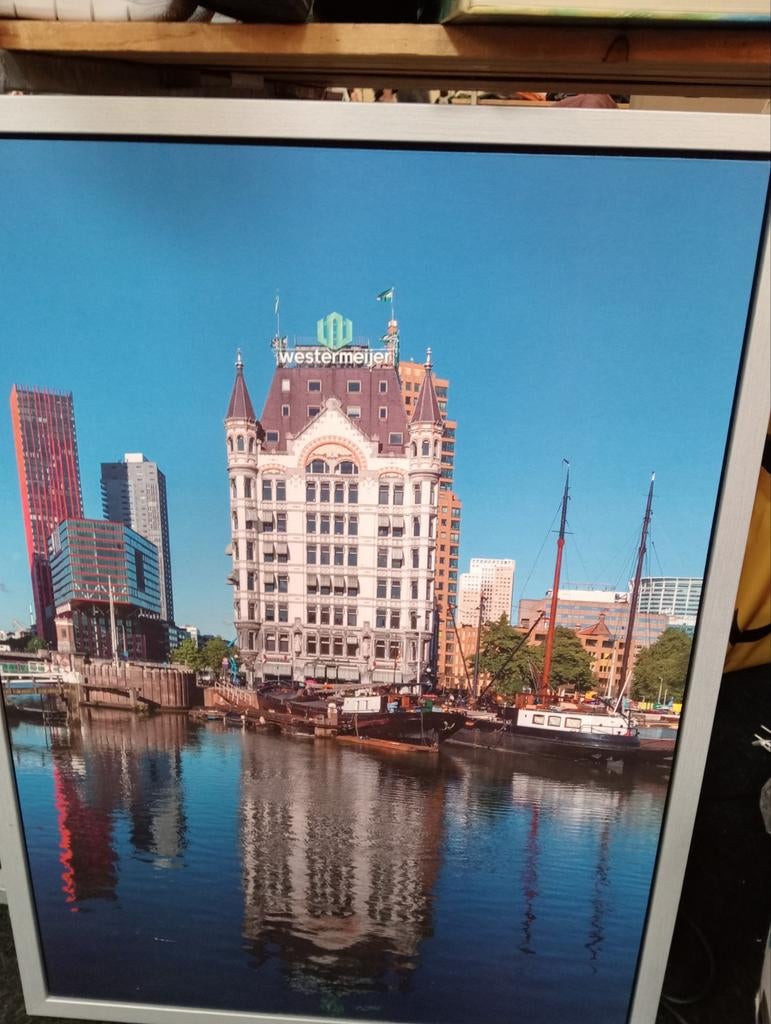 Ingelijste foto van het Witte Huis in Rotterdam, Ophalen