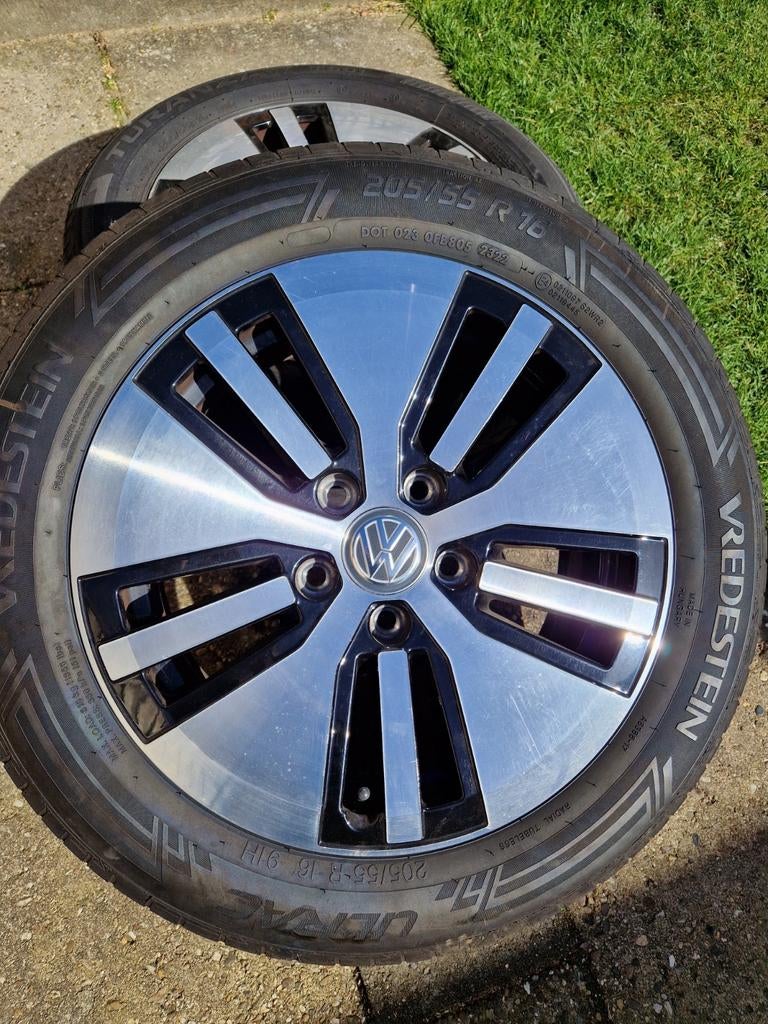 VW Astana velgen 16 inch met banden, Auto diversen, Ophalen, Zo goed als nieuw