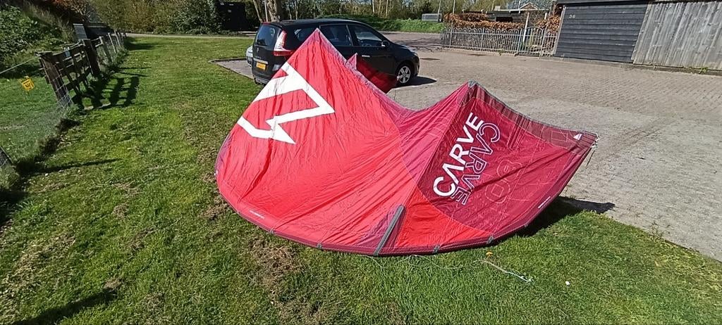 North Carve 8m, '22- Ideaal voor beginners en wave, Watersport en Boten, Kitesurfen, Gebruikt, 8 m², Geen board, Ophalen of Verzenden