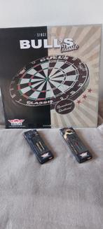 Bulls Classic Dartbord met 2 sets pijlen nieuw in doos., Ophalen of Verzenden, Nieuw, Dartbord met pijlen
