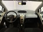 Toyota Yaris 1.3 VVTi Cool // AIRCO // NW APK // LM VELGEN, Stof, Zwart, 995 kg, Bedrijf