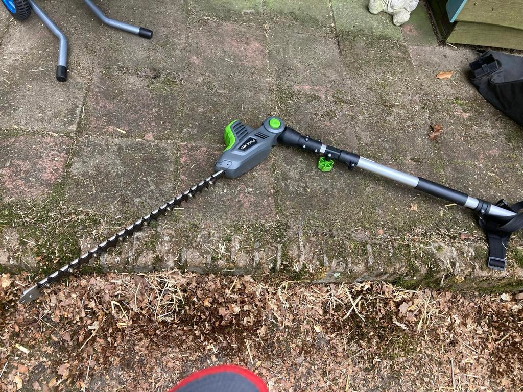 Heggenschaar met accu Lux tools, Ophalen, Zo goed als nieuw, Accu