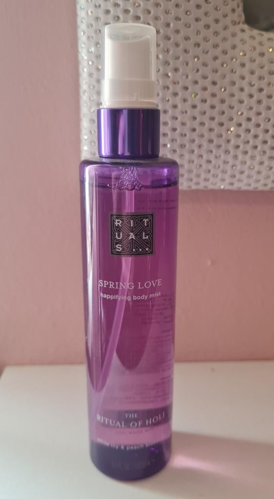 Rituals bodymist spring love, Sieraden, Tassen en Uiterlijk, Uiterlijk | Lichaamsverzorging, Ophalen of Verzenden, Nieuw, Bad & Douche