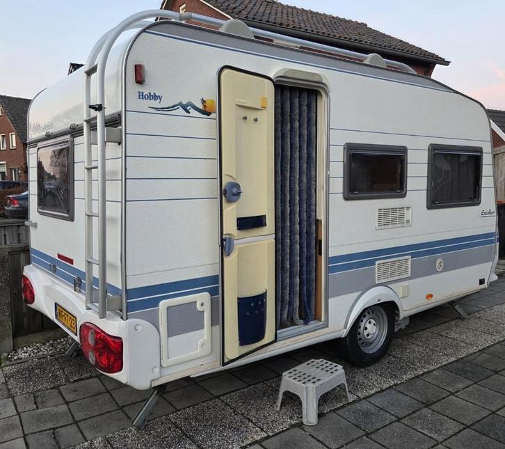 Hobby Excellent Easy 400 incl. mover en voortent, Caravans en Kamperen, Caravans, Particulier, tot en met 4, 750 - 1000 kg, Treinzit
