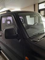 Suzuki Jimny 1.3 4WD 2005 Zwart, Auto's, Suzuki, Stof, 40 €/maand, 4 stoelen, Zwart