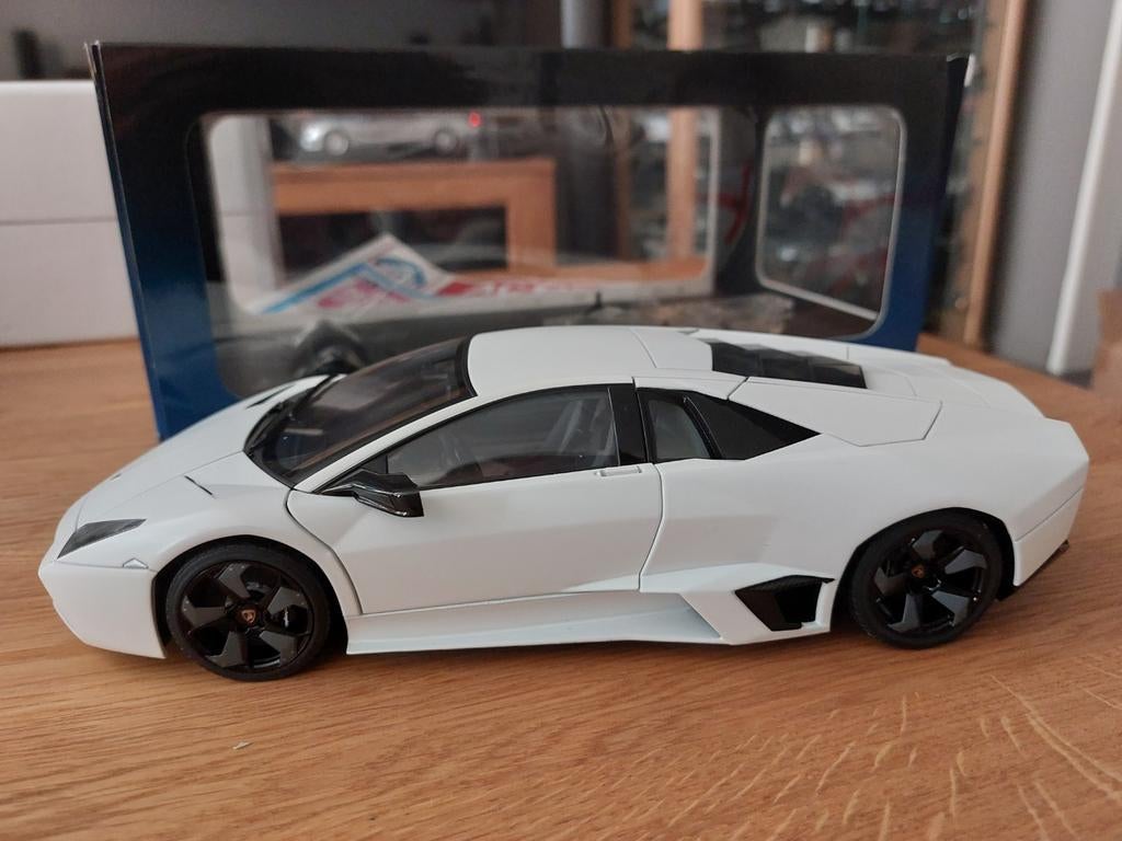 Autoart 74594 1/18 Lamborghini Reventon, Ophalen of Verzenden, Zo goed als nieuw, Auto, Autoart