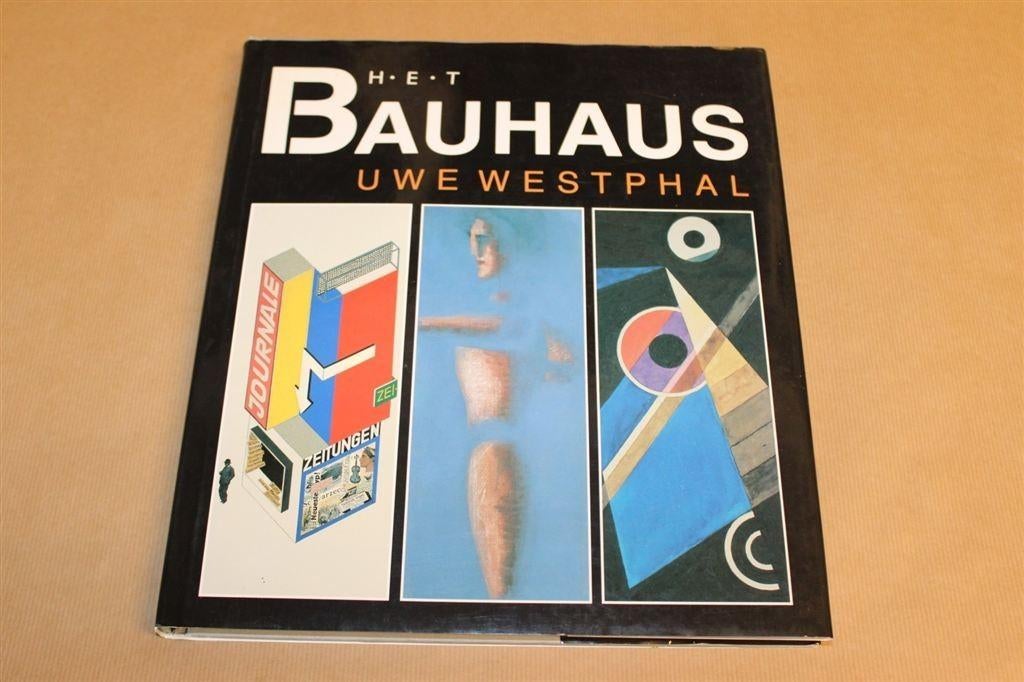 Prachtig boek over Bauhaus, Ophalen of Verzenden, Zo goed als nieuw