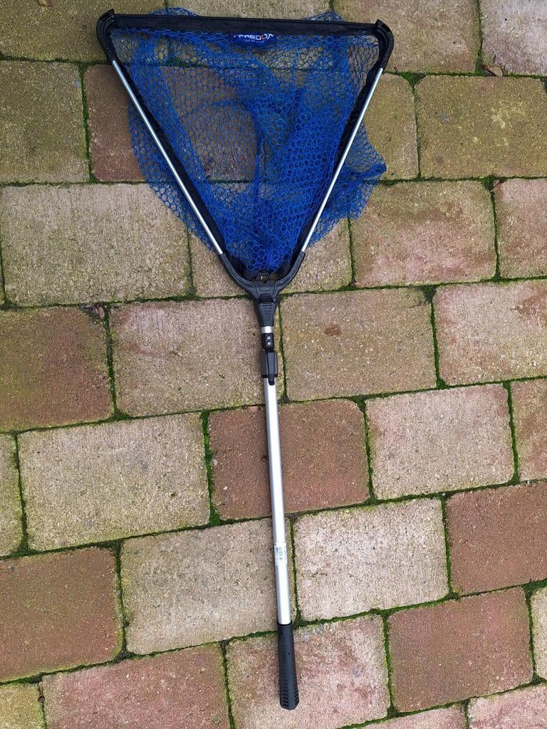 Diverse hengels en schepnet voor beginnende visser, Ophalen, Gebruikt