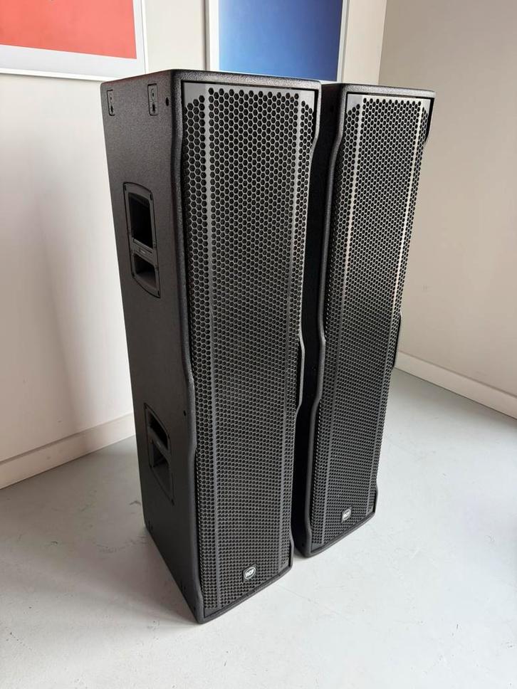 RCF NX L44a 2x in flightcase, Audio, Tv en Foto, Luidsprekers, Zo goed als nieuw, Front, Rear of Stereo speakers, 120 watt of meer