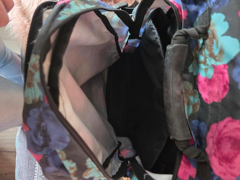 Eastpak tas met bloemenprint - gebruikt, Sieraden, Tassen en Uiterlijk, Tassen | Rugtassen, Ophalen of Verzenden