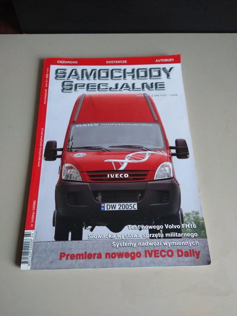 Samochody Specjalne - IVECO Daily & Volvo FH16, Ophalen of Verzenden, Gelezen, Overige merken, Onbekend
