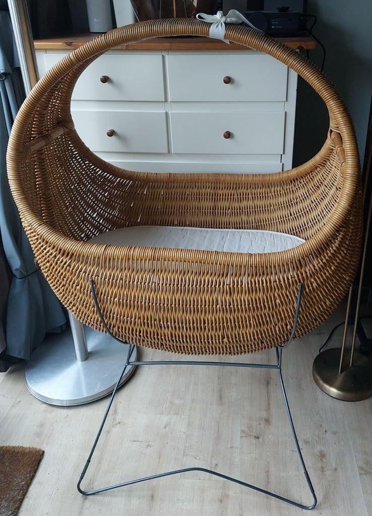 Celine wieg, Ophalen, Zo goed als nieuw, Wieg