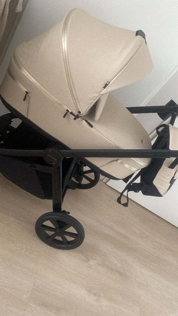 Complete kinderwagenset Carrello Beige, Verstelbare duwstang, Zo goed als nieuw, Combiwagen, Ophalen