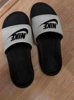 Originele Nike slippers – zo goed als nieuw, Kleding | Heren, Schoenen, Slippers, Zwart, Ophalen of Verzenden, Zo goed als nieuw