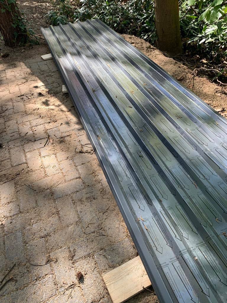 2 Nieuwe Dakplaten met 4 cm Isolatie - 1.7m breed, 5m lang, Dakplaat of Dakpanplaat, Nieuw, Ophalen of Verzenden, 15 m² of meer