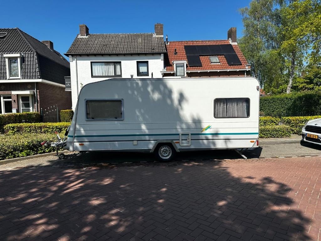 Caravan Eifelland (Knaus) - Sunshine - zeer nette staat!, Rondzit, 7 tot 8 meter, 500 - 750 kg, Tot en met 4