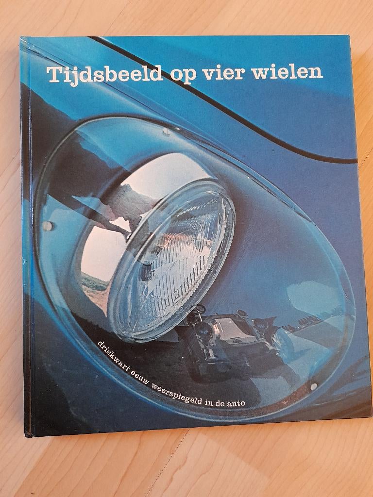 TIJDSBEELD OP VIER WIELEN Ton de Joode Driekwart eeuw, Boeken, Ophalen of Verzenden, Zo goed als nieuw