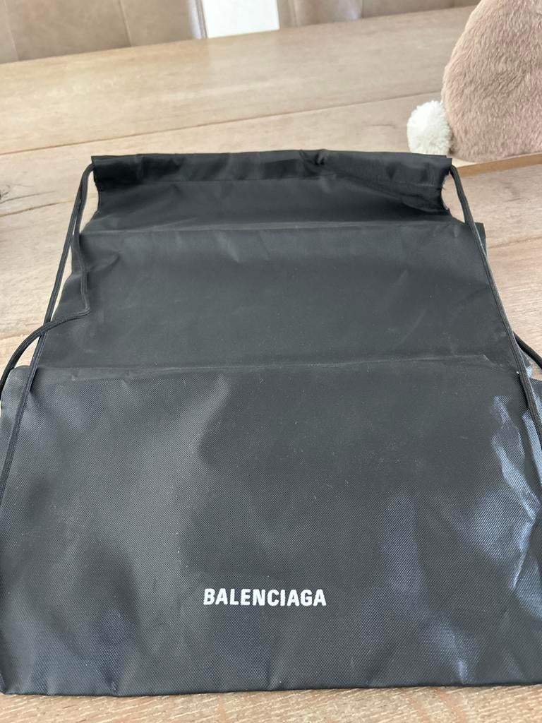 Originele Balenciaga schoenen tas met veters, 40 tot 60 cm, 30 cm of meer, Zwart, Nieuw