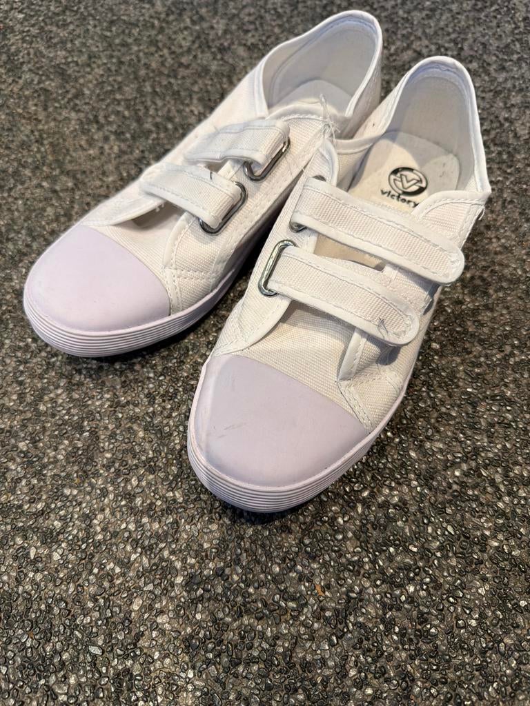 Witte Victory Gymschoenen Maat 38, Ophalen of Verzenden, Zo goed als nieuw, Jongen of Meisje, Sportschoenen