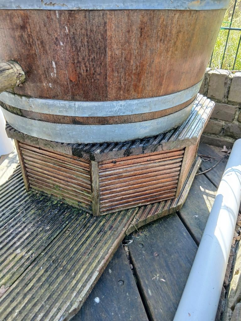 Houten water ton, Tuin en Terras, Regentonnen, Ophalen, Gebruikt, Met kraantje, 75 tot 150 liter