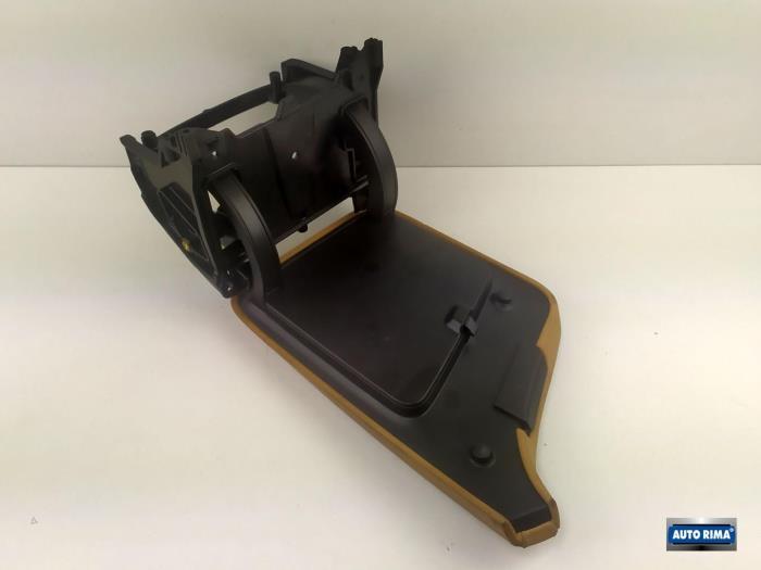 Armleuning van een Volvo XC90, Auto-onderdelen, Interieur en Bekleding, Gebruikt, -, -, Ophalen of Verzenden