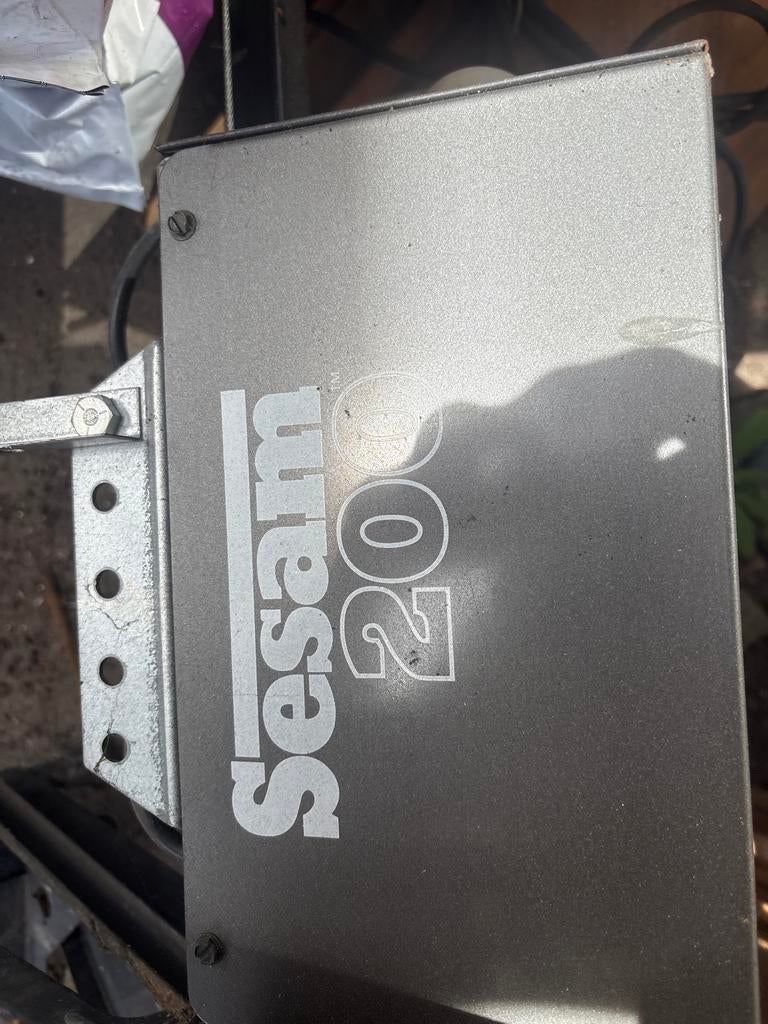 Sesam 200 Garagedeuropener - Gebruikt, Ophalen, Gebruikt, Metaal, Garagedeur