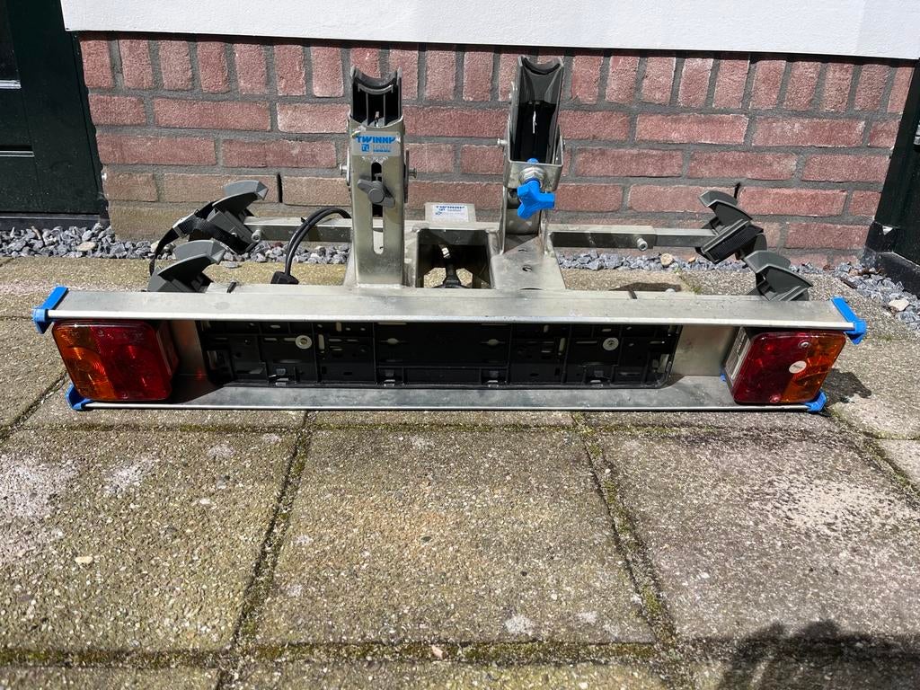 Fietsendrager Twinny Load incl geleidebus en adapter, Auto diversen, Fietsendragers, Ophalen, 2 fietsen, Gebruikt, Trekhaakdrager