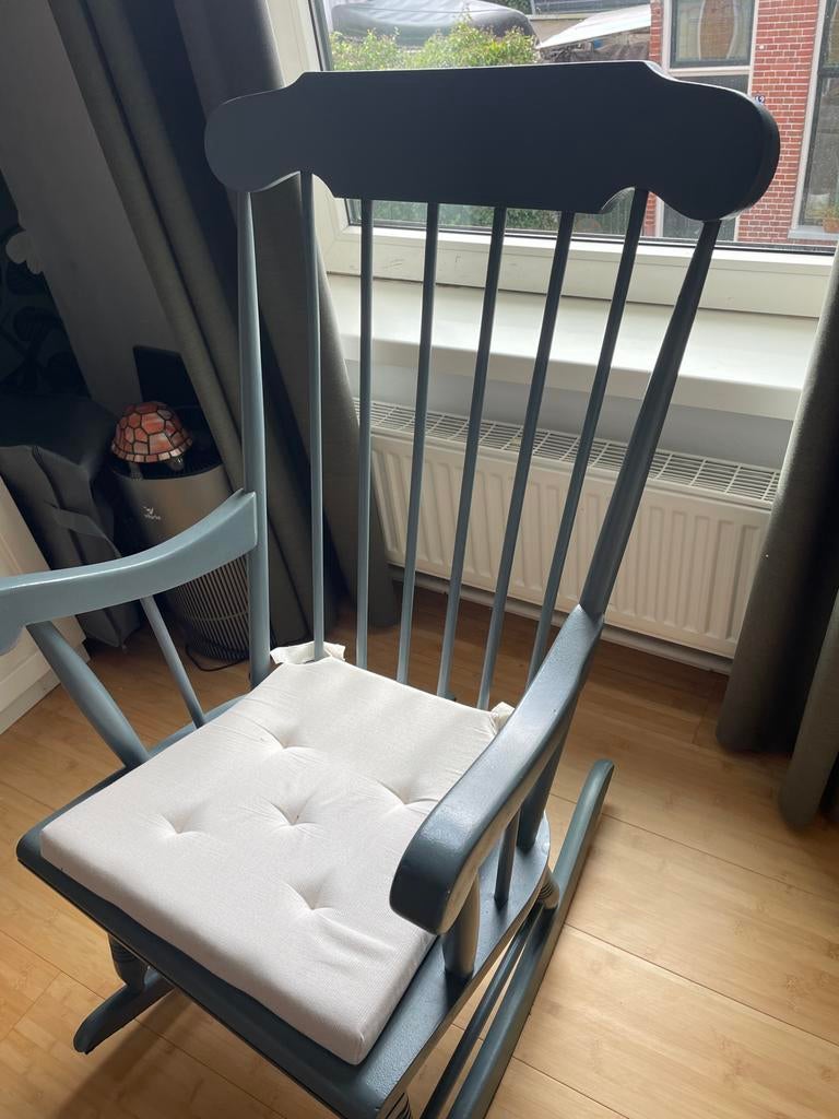 Schommelstoel blauw-grijs met kussen, Huis en Inrichting, Stoelen, Ophalen, Gebruikt, Overige kleuren, Eén