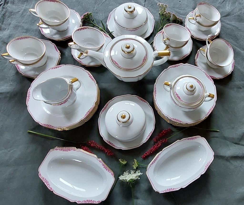 Servies met roze en gouden versiering, Ophalen