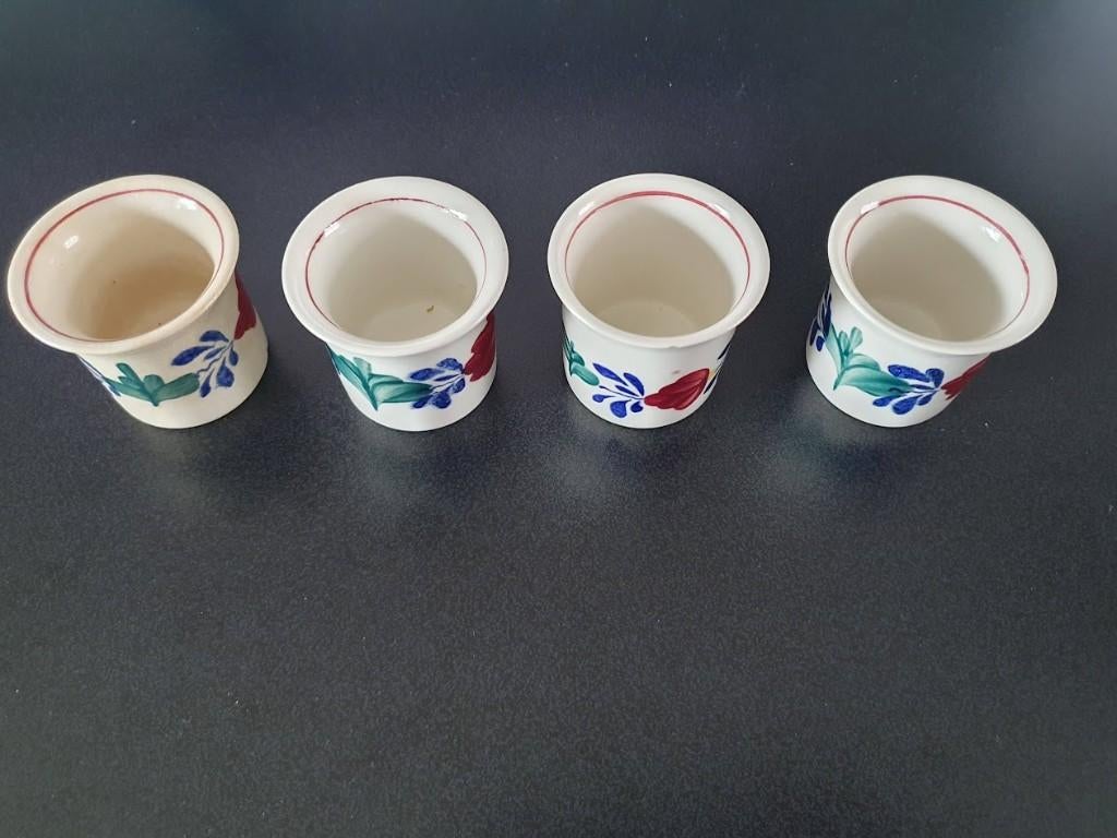 4 stuks boerenbont eierdopjes BOCH Belgium, Huis en Inrichting, Keuken | Servies, Gebruikt, Overige typen, Ophalen of Verzenden