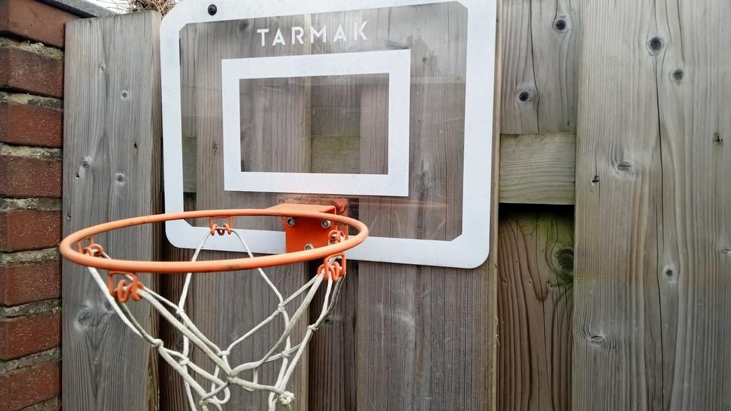 Kleine basket voor aan deur of schutting, Ophalen, Ring, Bord of Paal