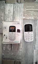 Alcatel onetouch 282 senioren mobieltje, kinder mobieltje, Geen camera, Ophalen of Verzenden, Zo goed als nieuw, Klassiek of Candybar