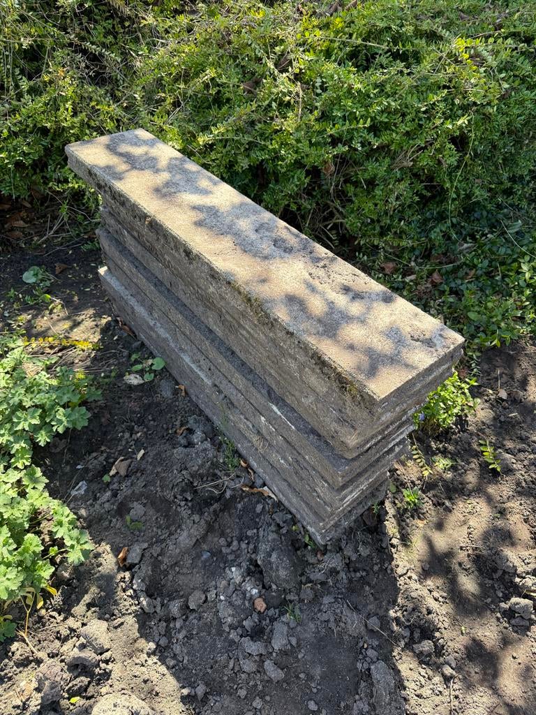 60 opsluitbanden van 1 meter lang, Tuin en Terras, Tegels en Klinkers, Gebruikt, Terrastegels, Beton, 10 m² of meer, Ophalen