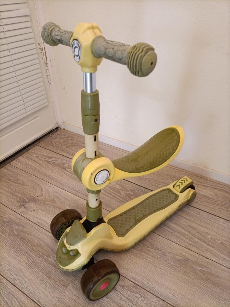 3-wiel loop peuterstep met verlichting in voorwielen, Fietsen en Brommers, Steps, Ophalen, Gebruikt, Gewone step